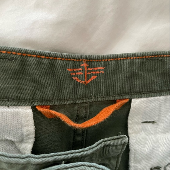 Dockers Slim Taper in Olive Green - Picture 3 of 5